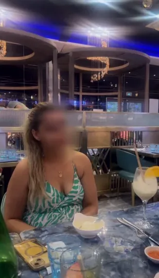 Demi, 40