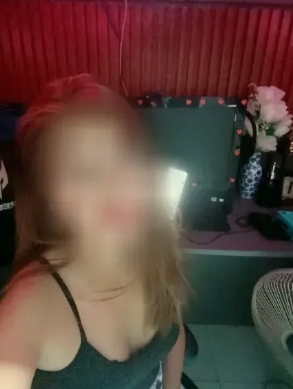 Judith, 32