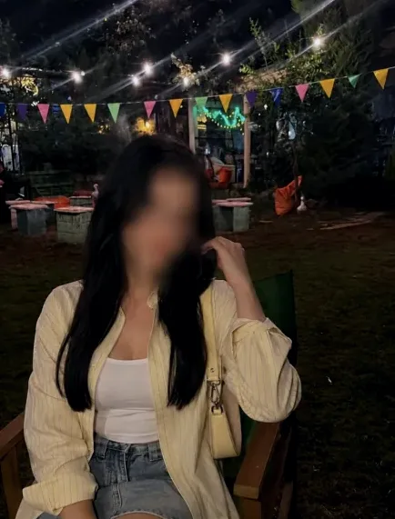 Leyla, 24