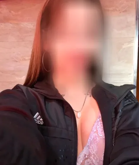 Maud, 27