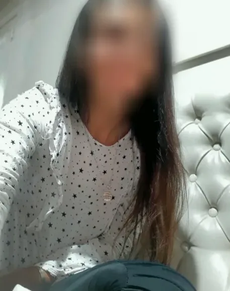 Meryem, 26