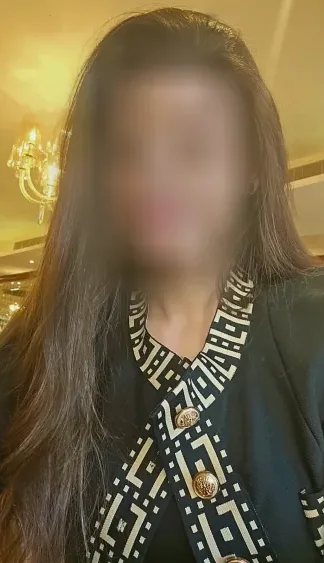 Naomi, 37