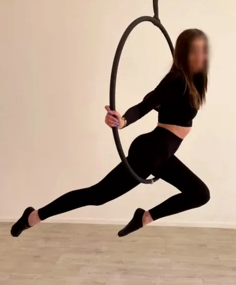 Priscilla, 25