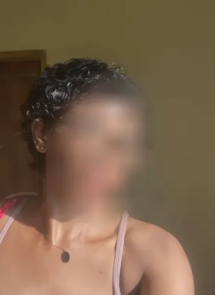 Sofia, 27
