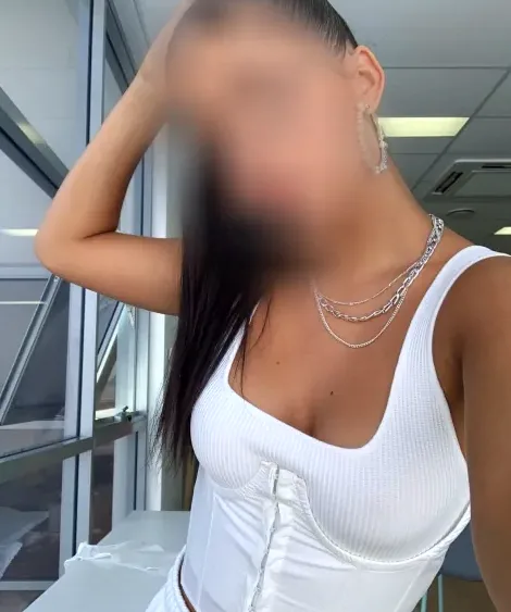 Suzanne, 20